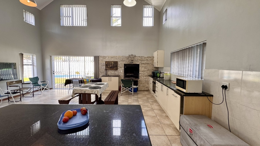 To Let 3 Bedroom Property for Rent in Kommetjie Western Cape
